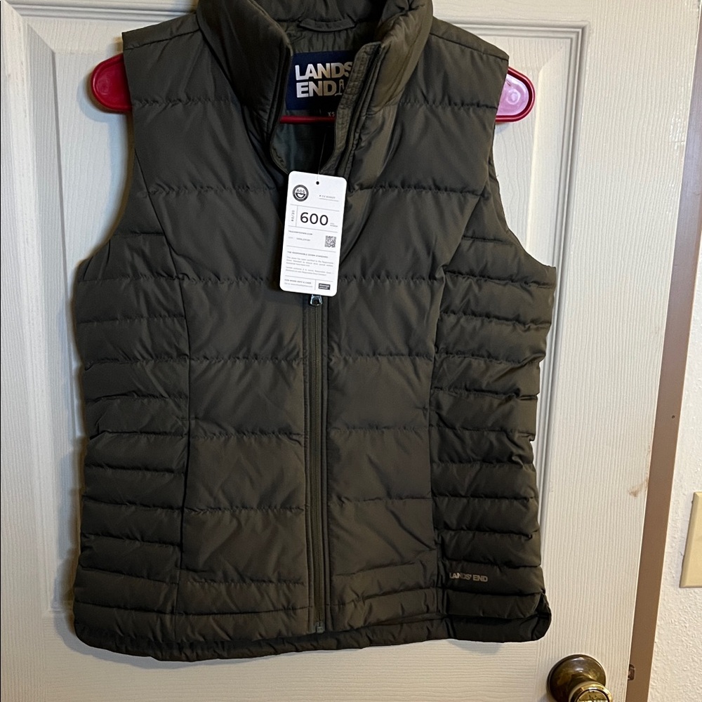 Lands End Down Feather 600 vest xs NWT